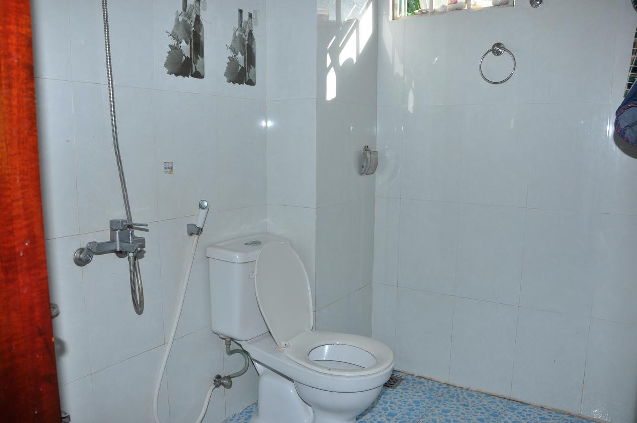 Queen Homestay Хюе Екстер'єр фото