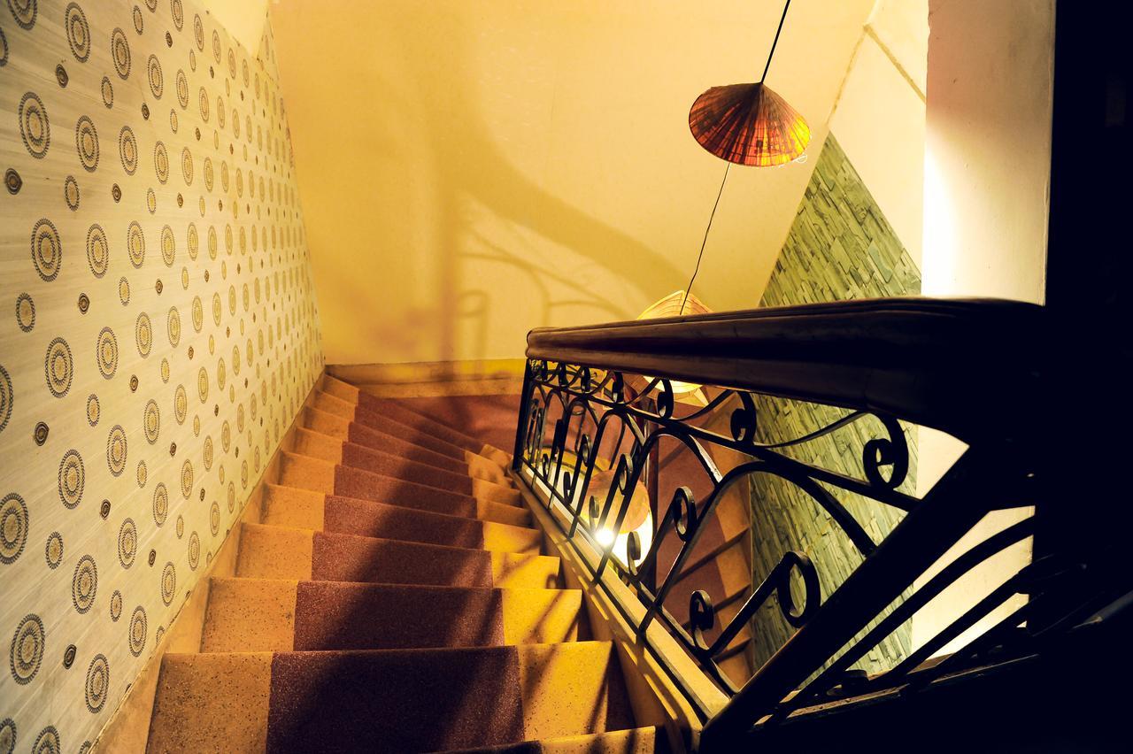 Queen Homestay Хюе Екстер'єр фото