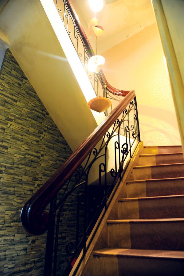 Queen Homestay Хюе Екстер'єр фото